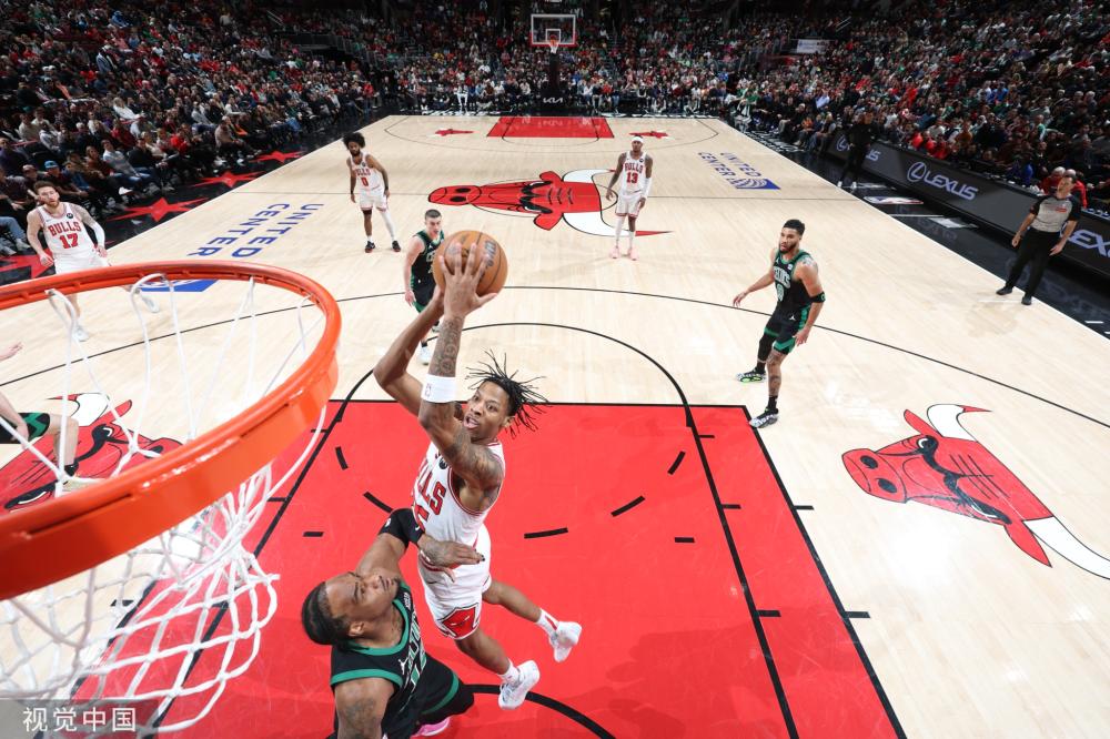 海报背后的 海报背后的